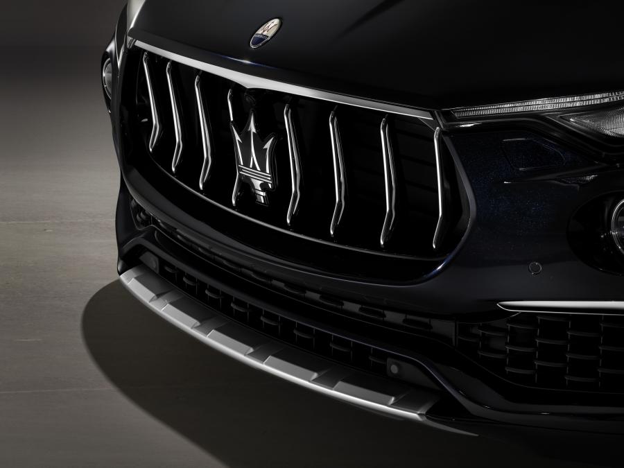 Детали экстерьера Maserati Levante S Q4 GranLusso 2018 года  (фото 45 из 66)